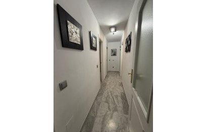 Resale - Apartment - Middle Floor Apartment - Marbella - Nueva Andalucia