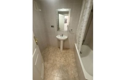 Resale - Apartment - Middle Floor Apartment - Marbella - Nueva Andalucia