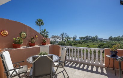 Resale - Apartment - Penthouse - Estepona - Estepona Centro