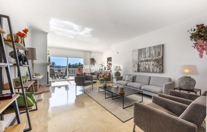 Resale - Apartment - Penthouse - Estepona - Estepona Centro