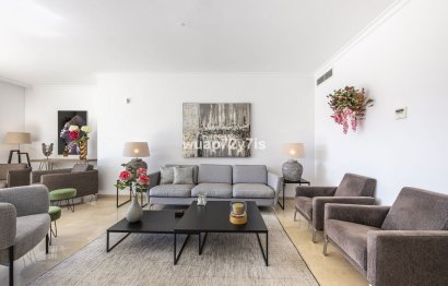 Resale - Apartment - Penthouse - Estepona - Estepona Centro