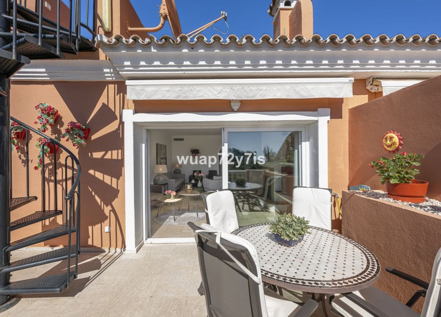 Resale - Apartment - Penthouse - Estepona - Estepona Centro