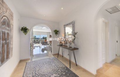 Resale - Apartment - Penthouse - Estepona - Estepona Centro