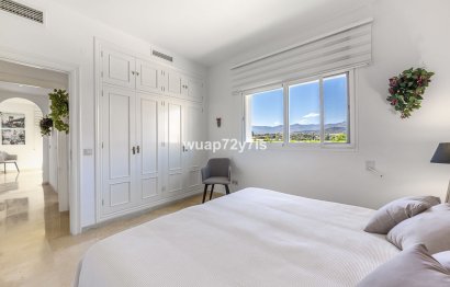 Resale - Apartment - Penthouse - Estepona - Estepona Centro