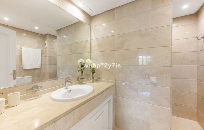 Resale - Apartment - Penthouse - Estepona - Estepona Centro