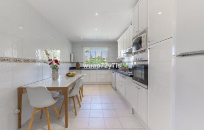 Resale - Apartment - Penthouse - Estepona - Estepona Centro