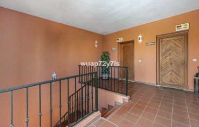 Resale - Apartment - Penthouse - Estepona - Estepona Centro