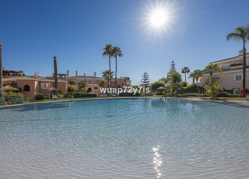 Resale - Apartment - Penthouse - Estepona - Estepona Centro