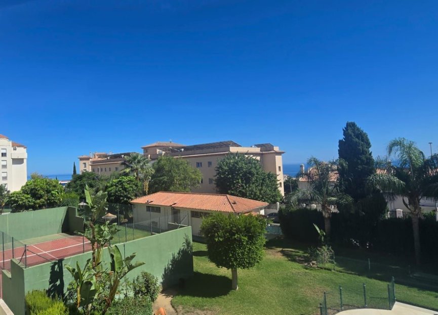 Resale - Apartment - Middle Floor Apartment - Benalmádena - Arroyo de la Miel