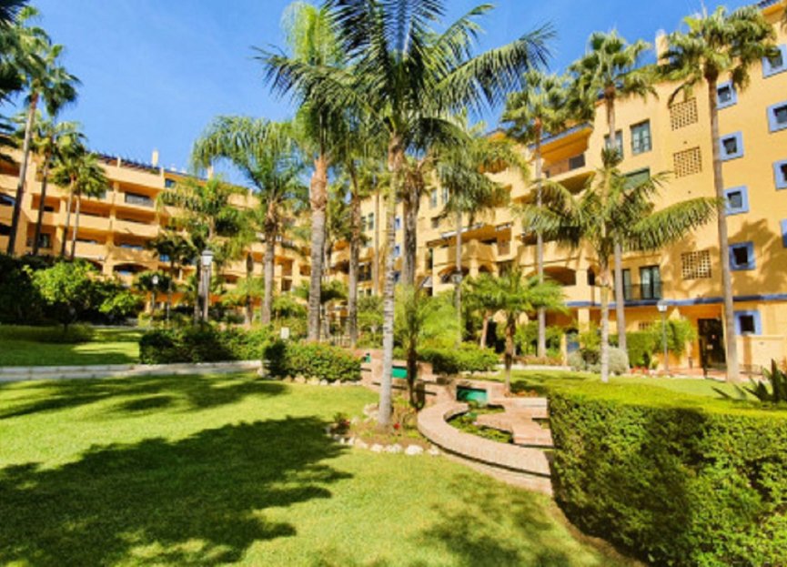 Resale - Apartment - Middle Floor Apartment - Marbella - San Pedro De Alcantara