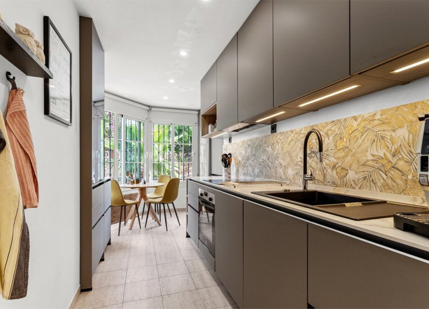 Resale - Ground floor apartment - Fuengirola - Torreblanca