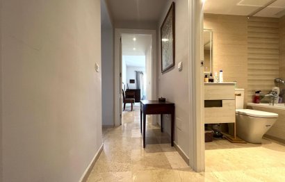 Resale - Apartment - Middle Floor Apartment - Marbella - Guadalmina Alta