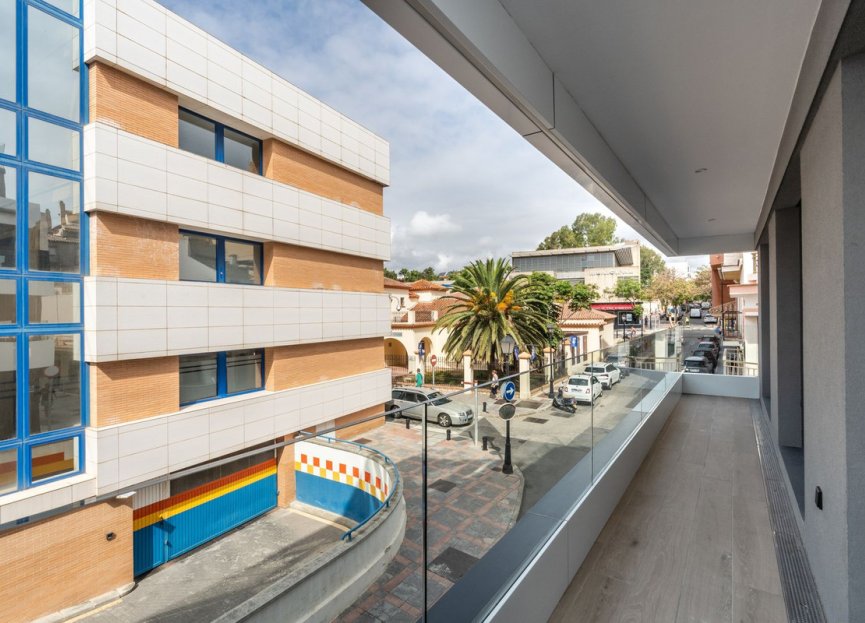 Resale - Apartment - Middle Floor Apartment - Fuengirola - Fuengirola Centro