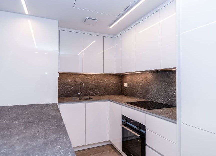 Resale - Apartment - Middle Floor Apartment - Fuengirola - Fuengirola Centro