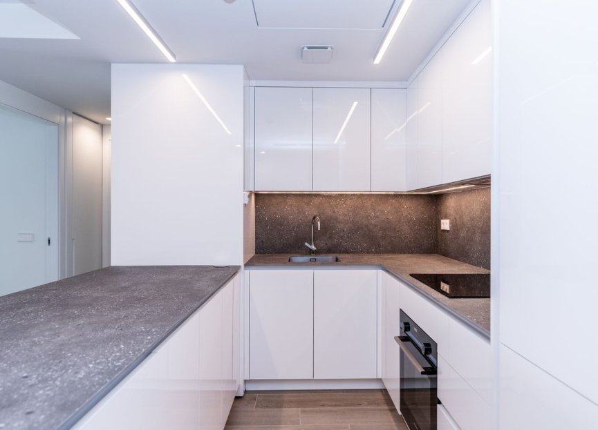 Resale - Apartment - Middle Floor Apartment - Fuengirola - Fuengirola Centro