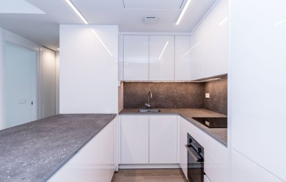 Resale - Apartment - Middle Floor Apartment - Fuengirola - Fuengirola Centro