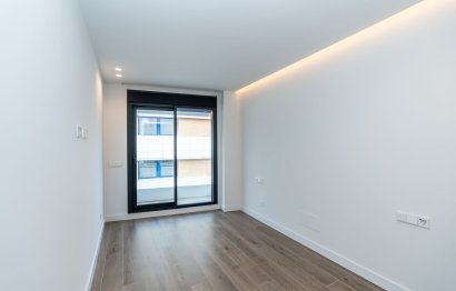 Resale - Apartment - Middle Floor Apartment - Fuengirola - Fuengirola Centro