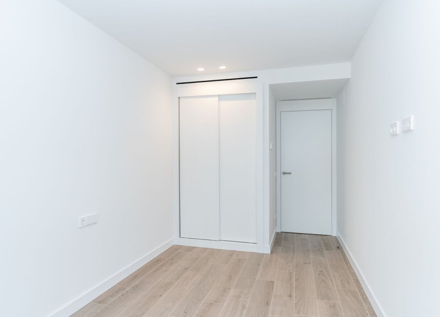 Resale - Apartment - Middle Floor Apartment - Fuengirola - Fuengirola Centro