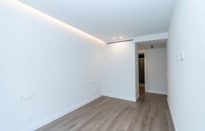 Resale - Apartment - Middle Floor Apartment - Fuengirola - Fuengirola Centro