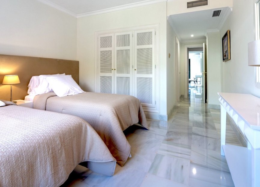 Resale - Apartment - Middle Floor Apartment - Benahavís - Monte Halcones