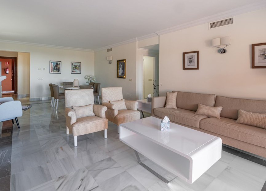 Resale - Apartment - Middle Floor Apartment - Benahavís - Monte Halcones