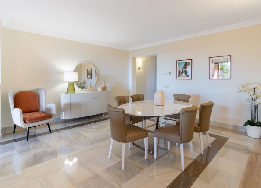 Resale - Apartment - Middle Floor Apartment - Benahavís - Monte Halcones