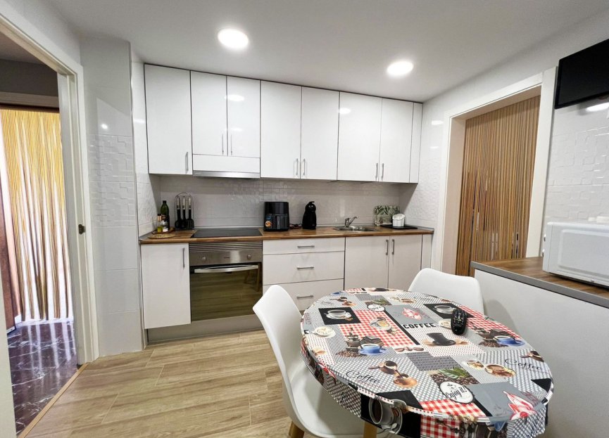 Resale - Apartment - Middle Floor Apartment - Fuengirola - Fuengirola Centro