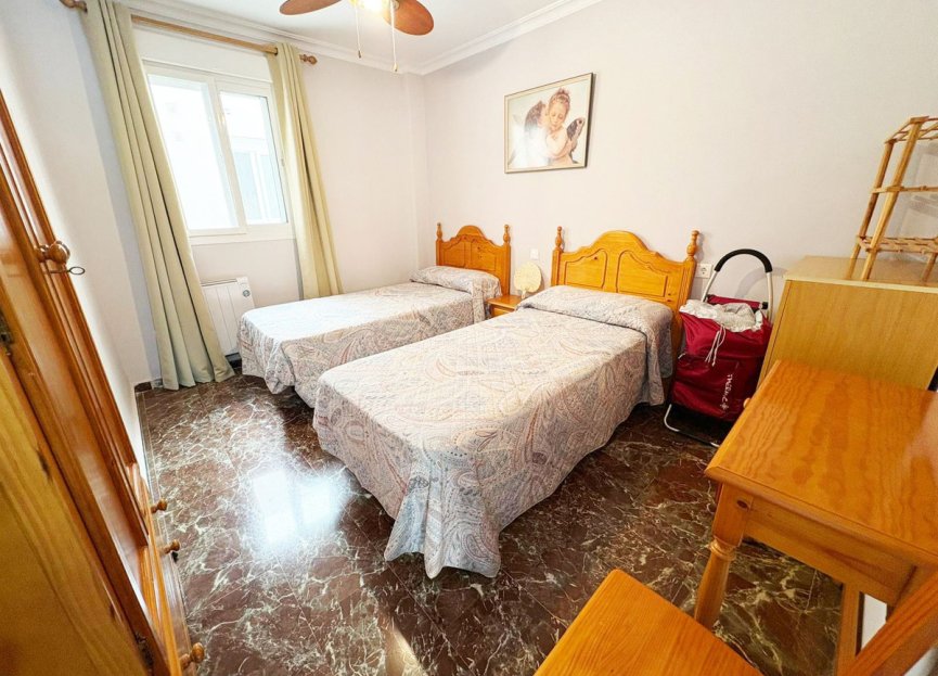 Resale - Apartment - Middle Floor Apartment - Fuengirola - Fuengirola Centro