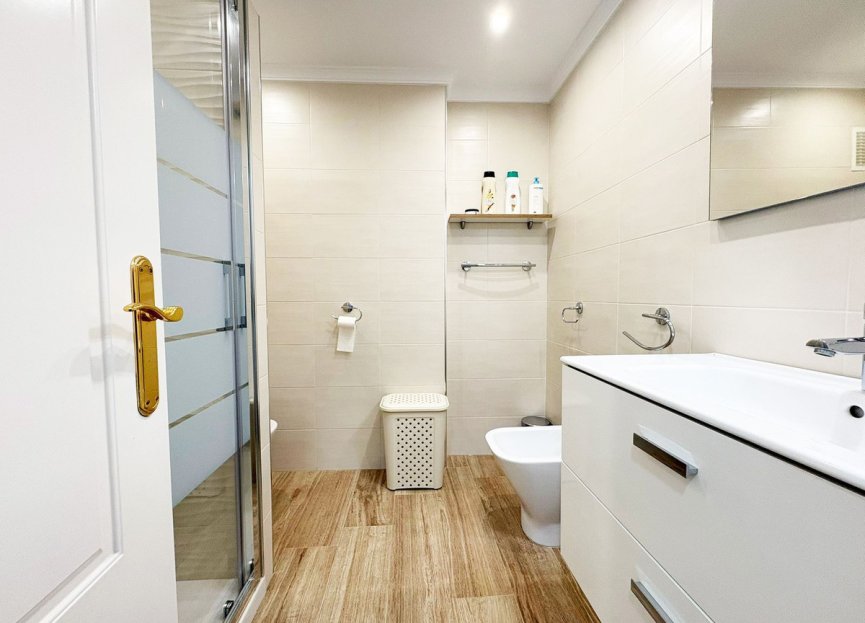 Resale - Apartment - Middle Floor Apartment - Fuengirola - Fuengirola Centro