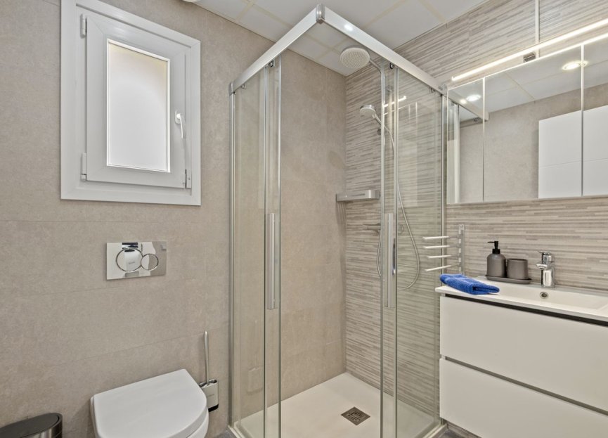 Resale - Ground floor apartment - Benalmádena - Benalmadena Costa