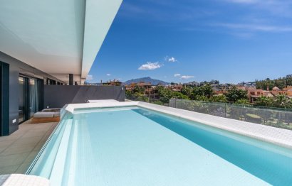 Resale - Apartment - Middle Floor Apartment - Estepona - Estepona Centro