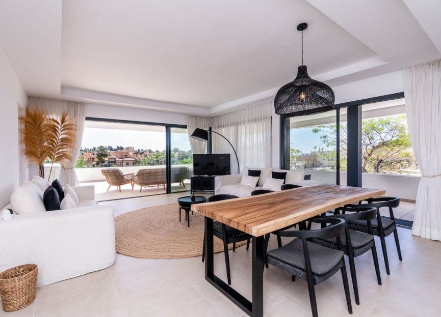 Resale - Apartment - Middle Floor Apartment - Estepona - Estepona Centro