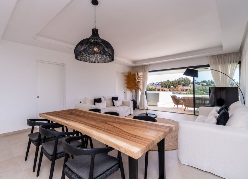 Resale - Apartment - Middle Floor Apartment - Estepona - Estepona Centro