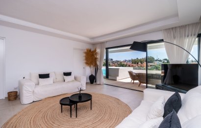 Resale - Apartment - Middle Floor Apartment - Estepona - Estepona Centro