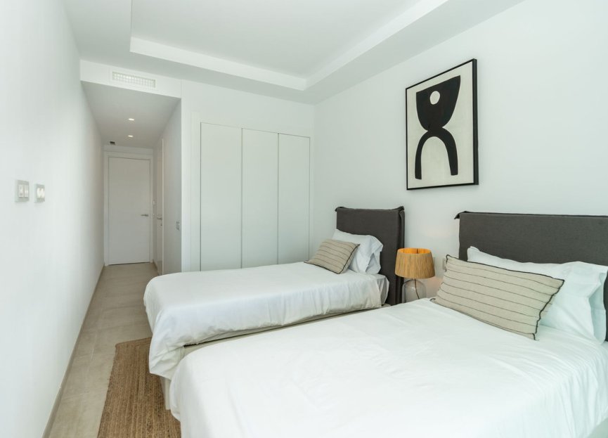 Resale - Apartment - Middle Floor Apartment - Estepona - Estepona Centro