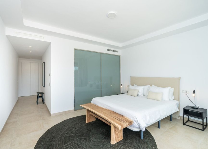 Resale - Apartment - Middle Floor Apartment - Estepona - Estepona Centro