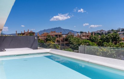 Resale - Apartment - Middle Floor Apartment - Estepona - Estepona Centro