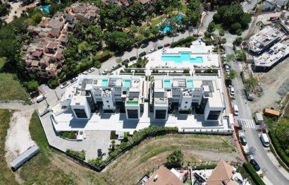 Resale - Apartment - Middle Floor Apartment - Estepona - Estepona Centro