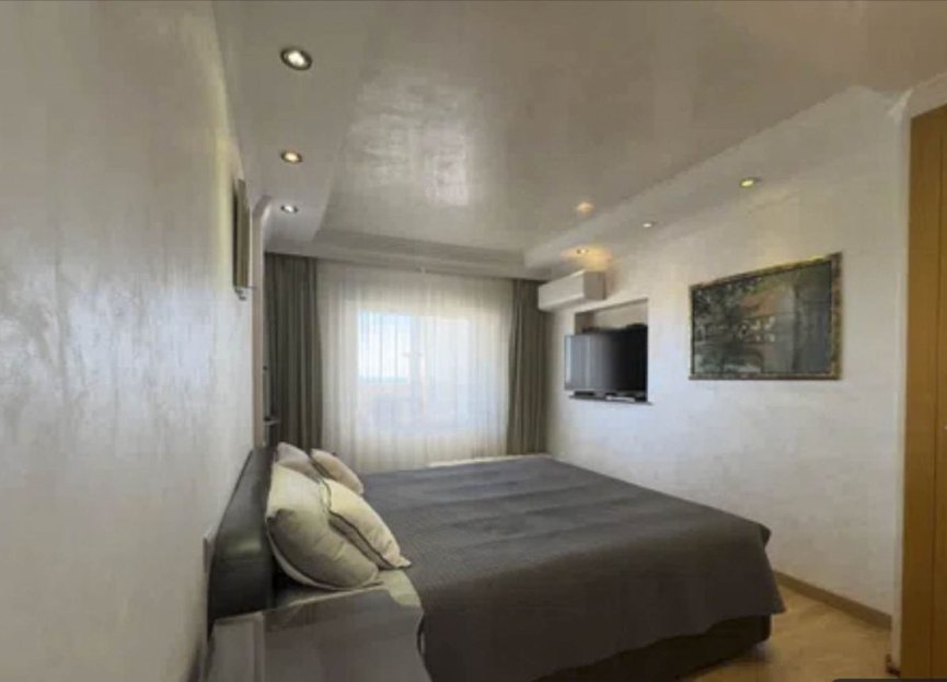 Resale - Apartment - Penthouse - Estepona - Atalaya