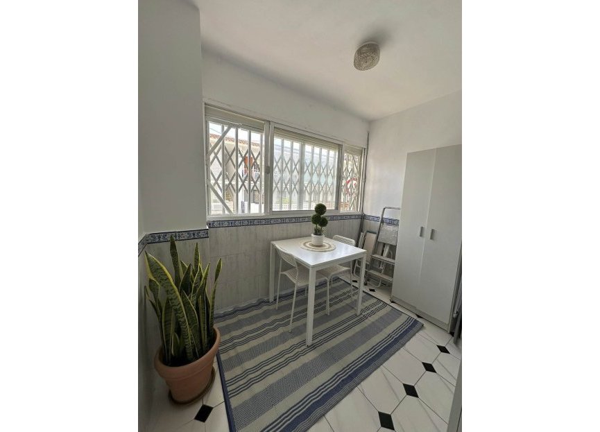 Resale - Apartment - Penthouse - Estepona - Atalaya