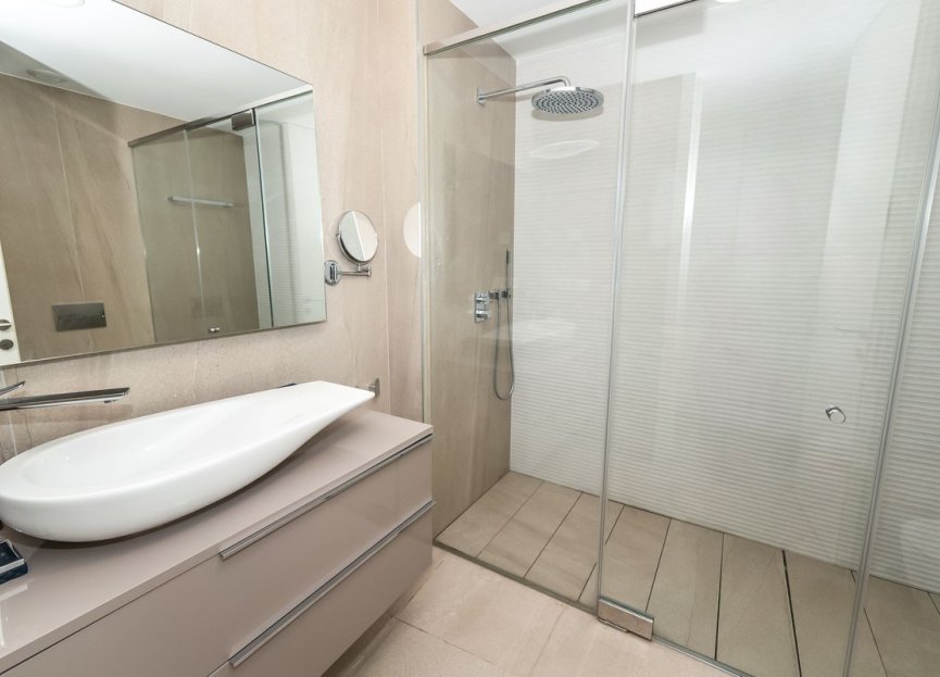 Resale - Ground floor apartment - Estepona - Estepona Centro