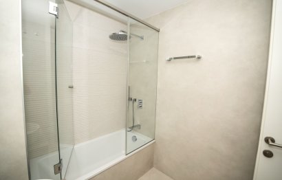 Resale - Ground floor apartment - Estepona - Estepona Centro