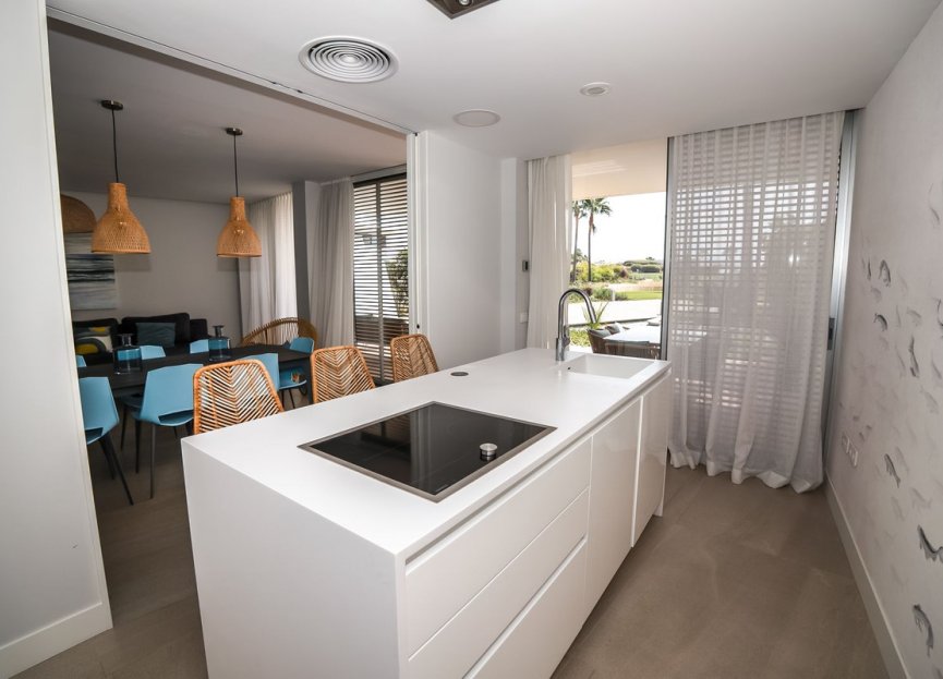 Resale - Ground floor apartment - Estepona - Estepona Centro