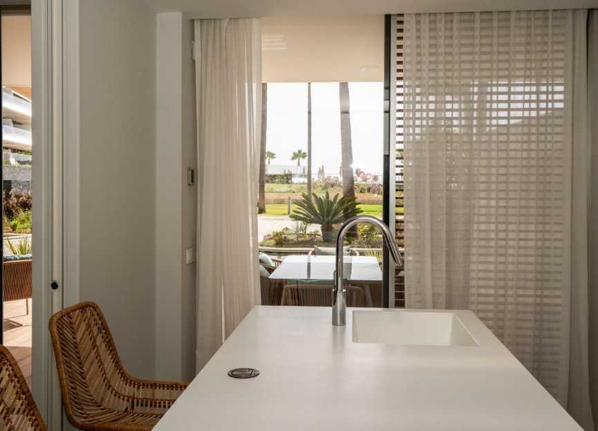 Resale - Ground floor apartment - Estepona - Estepona Centro