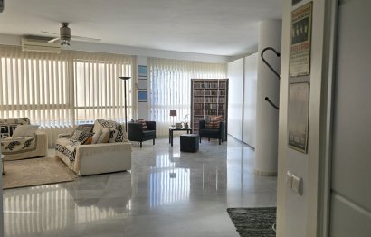 Resale - Apartment - Middle Floor Apartment - Marbella - Marbella Centro