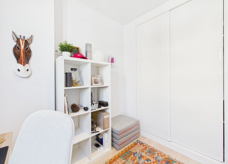 Reventa - Apartment - Middle Floor Apartment - Estepona - Estepona Centro