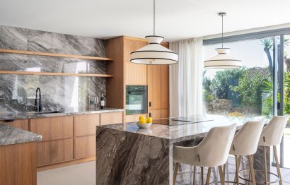 Resale - House - Detached Villa - Marbella - Nueva Andalucia