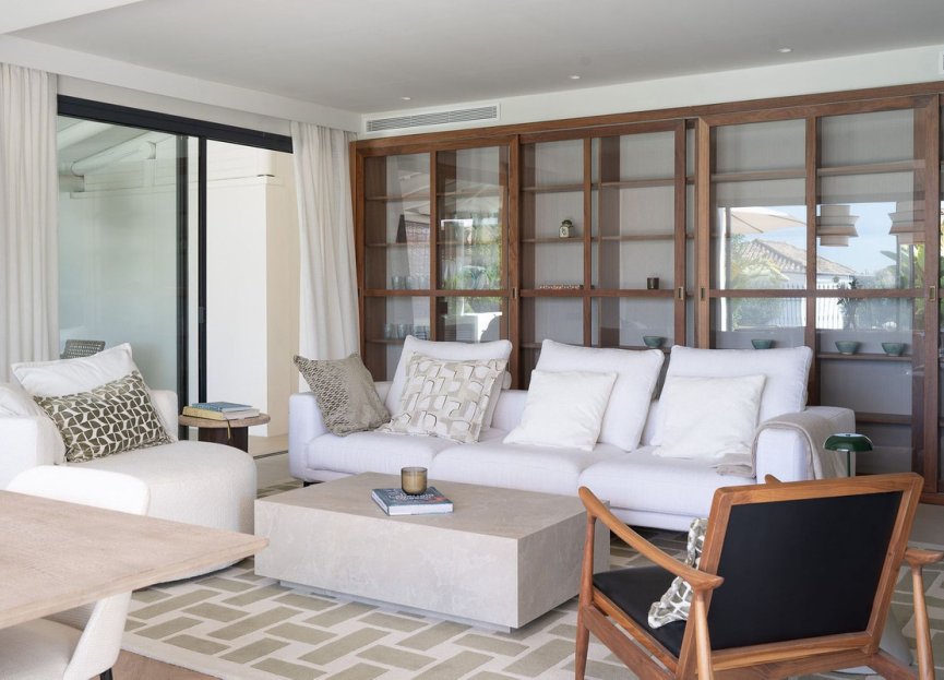 Resale - House - Detached Villa - Marbella - Nueva Andalucia