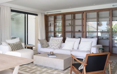 Resale - House - Detached Villa - Marbella - Nueva Andalucia