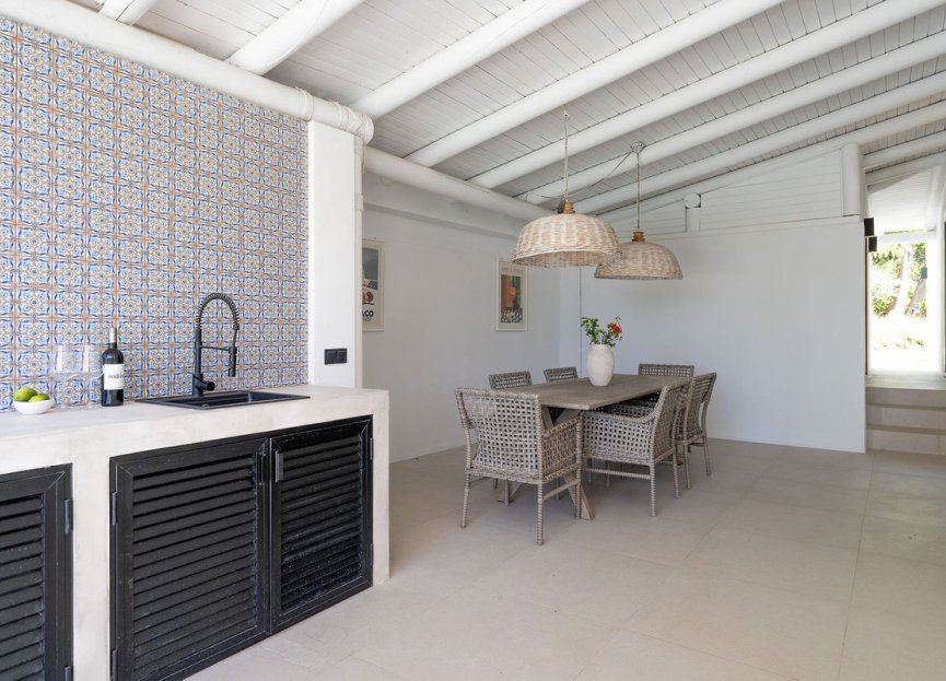 Resale - House - Detached Villa - Marbella - Nueva Andalucia